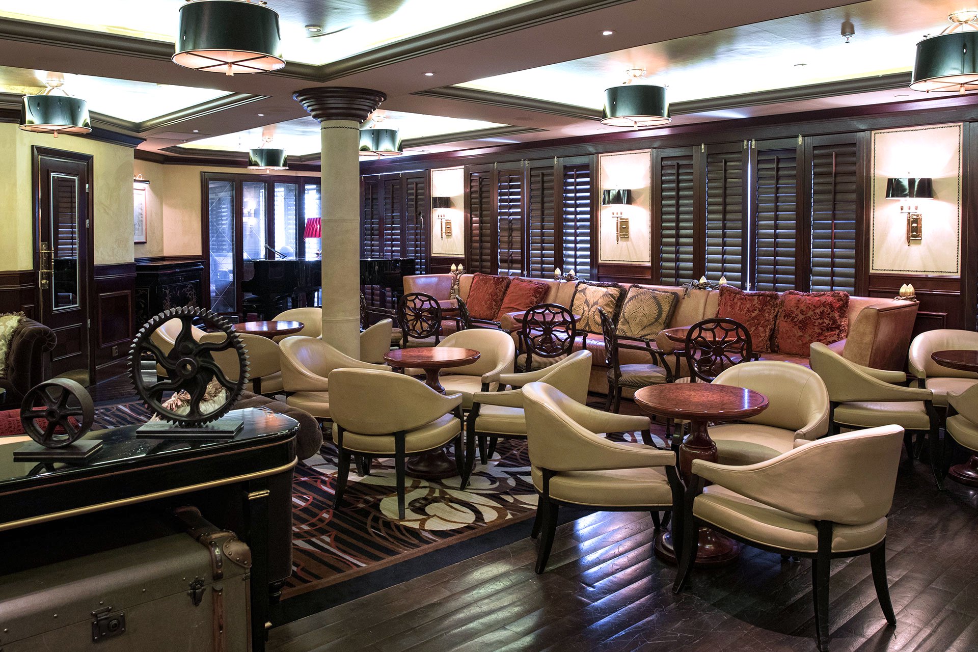 Crystal Cruises - Crystal Symphony - Avalon Salon.jpg